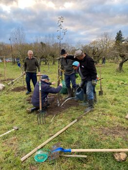 20251203 151223159 iOS axe 3